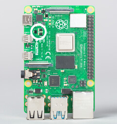 Toutes les révisions de Raspberry Pi 4 peuvent être overclockées à 1,8 GHz avec facilité. (Source de l'image : Raspberry Pi Foundation)
