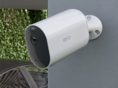 Les Arlo Pro 4 XL et Ultra 2 XL ont une autonomie de 365 jours. (Image source : Arlo)