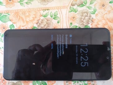 Asus ZenFone Max Pro (M2) - Ambient Display avec notifications LED.