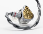 Le Moondrop Armature Art 24 utilise des haut-parleurs à armature équilibrée pour reproduire la musique en haute résolution.