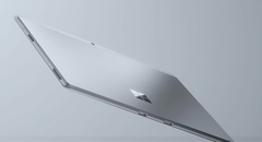 Nous pourrions voir cette année un Surface Pro X plus puissant, alimenté par un Snapdragon SC8280. (Source de l&#039;image : Microsoft)