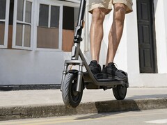 Le scooter électrique 6 Lite de Xiaomi (photo) sera commercialisé dans le monde entier. (Source de l'image : Xiaomi)