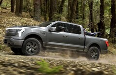 Ford présente son F-150 Lightning comme un pick-up électrique polyvalent. (Source de l'image : Ford)
