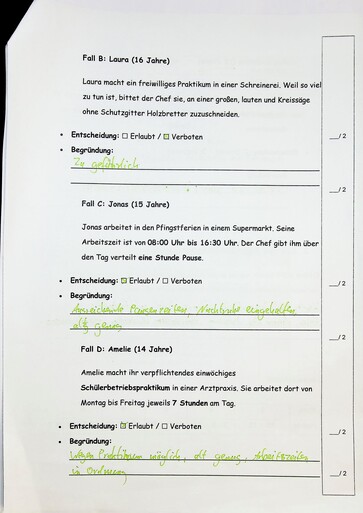 Le CZUR ET Max reconnaît et numérise rapidement et facilement les documents au format DIN A4