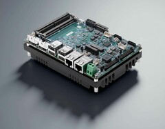L'ordinateur monocarte MS-CF19 de MSI embarque les processeurs Intel Arrow Lake-U et Meteor Lake-U avec jusqu'à 96 Go de mémoire. (Source de l'image : MSI, édité)