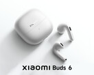 Xiaomi affirme que les Buds 6 peuvent durer jusqu'à 35 heures entre deux charges si l'on tient compte de l'étui de charge.