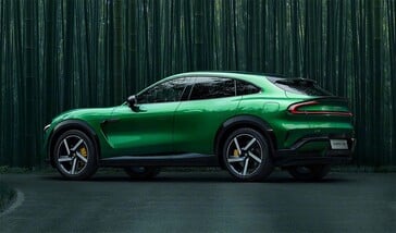 Le Xiaomi YU7 est plus grand que la Tesla Model Y et dispose d'une plus grande batterie.