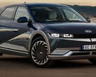 Les nouvelles règles américaines en matière d'économie de carburant pourraient favoriser l'adoption de VE plus compacts, comme la Hyundai Ioniq 5 (source : Fiat)