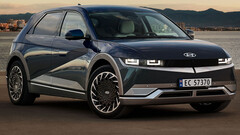 Les nouvelles règles américaines en matière d'économie de carburant pourraient favoriser l'adoption de VE plus compacts, comme la Hyundai Ioniq 5 (source : Fiat)