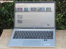 Le HP EliteBook 835 G9 (6F6J0EA), fourni par HP Allemagne.