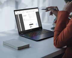L'Acer Swift Spin 14 AI est équipé d'un écran IPS 120 Hz sur une charnière convertible.