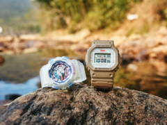 La Casio G-Shock DW-5600LICH25-5PFL (à droite) et la Baby-G BA-110XLICH25-7PFL (à gauche). (Source de l&#039;image : Weibo)