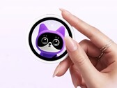 L'Oppo Bubble peut être fixé à un smartphone en tant qu'écran secondaire magnétique.