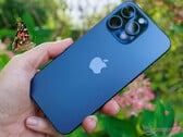 Selon les rumeurs, l'iPhone 16 Pro emprunterait l'appareil photo 5x téléobjectif de l'iPhone 15 Pro Max (photo). (Source de l'image : Notebookcheck)