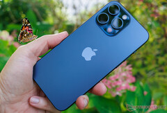 Selon les rumeurs, l'iPhone 16 Pro emprunterait l'appareil photo 5x téléobjectif de l'iPhone 15 Pro Max (photo). (Source de l'image : Notebookcheck)