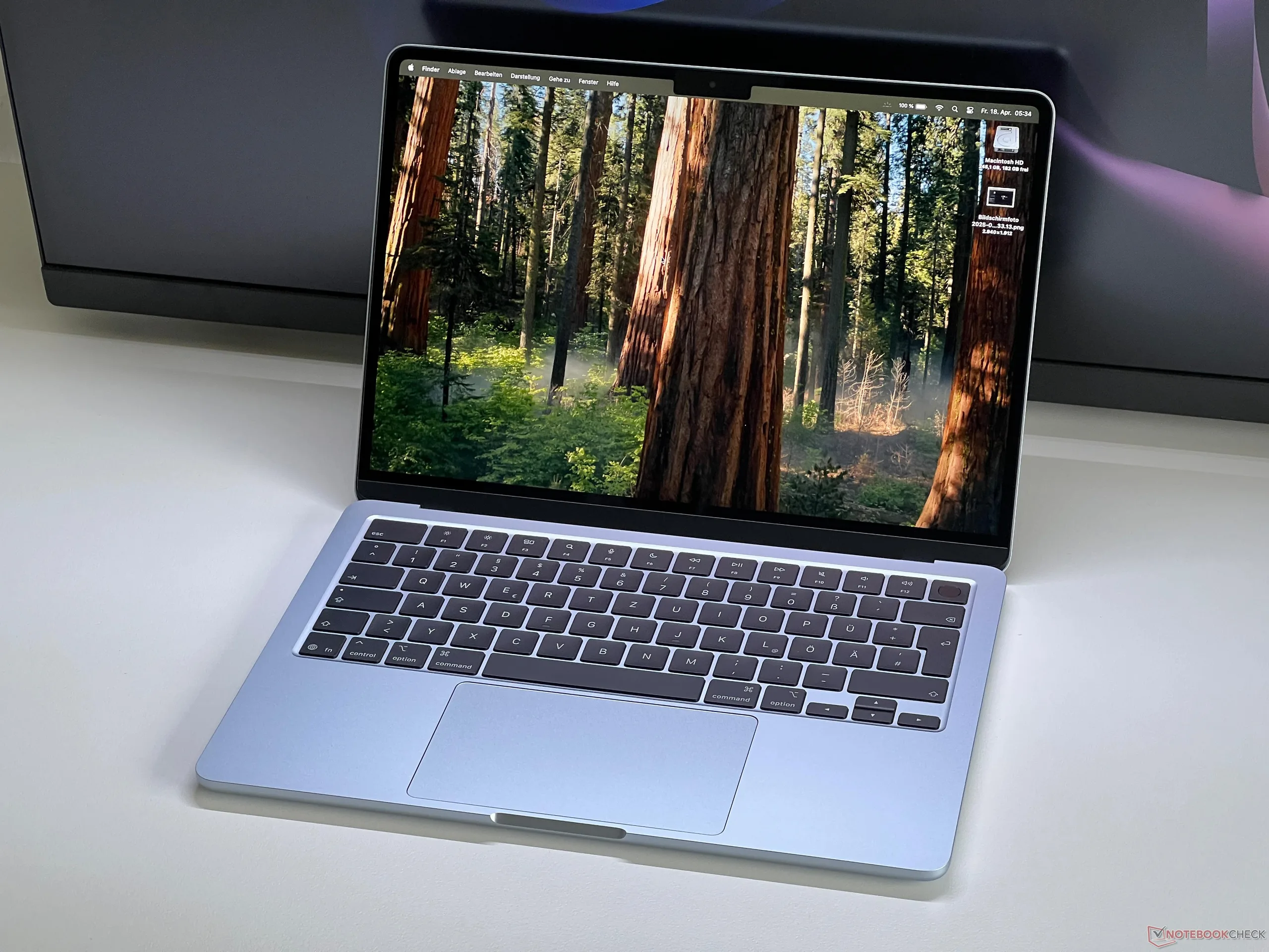 Apple MacBook Air 13 M5 - Notebookcheck.fr