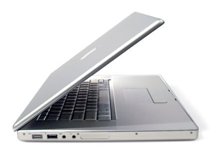 Apple MacBook Pro 15 inch (06/09) - Notebookcheck.fr