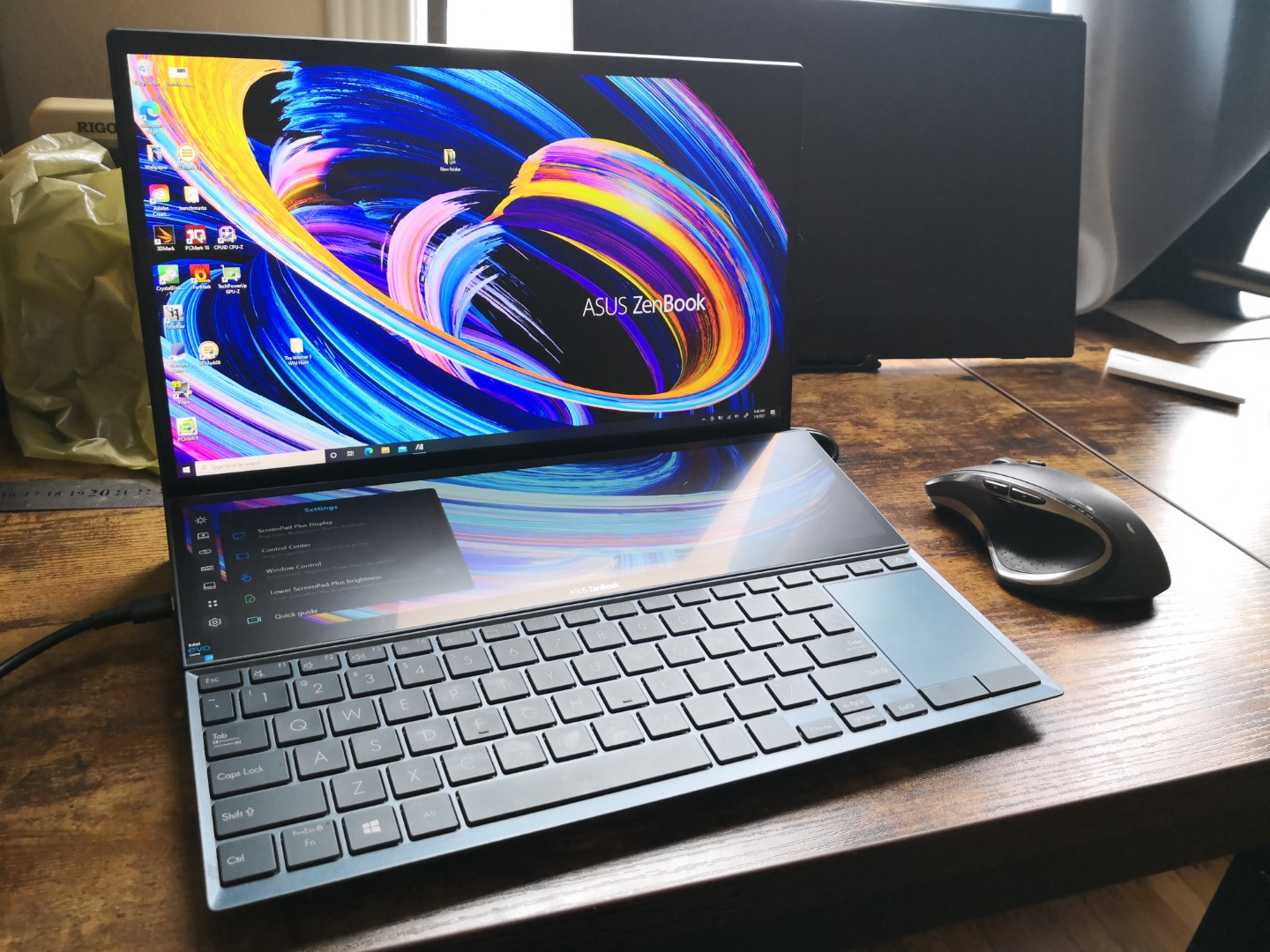 Test Asus Zenbook Duo 14 (2021) : un PC portable à 2 écrans pour 2